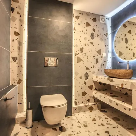 Avli Luxurious House Lägenhet *